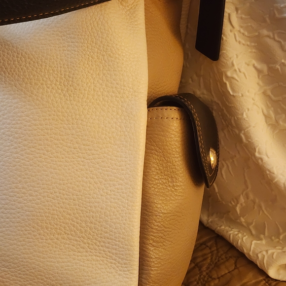 Coach Penny Shoulder Duffle in Chalk Colorblock Cream, Tan & Black Never Carried - Picture 11 of 16